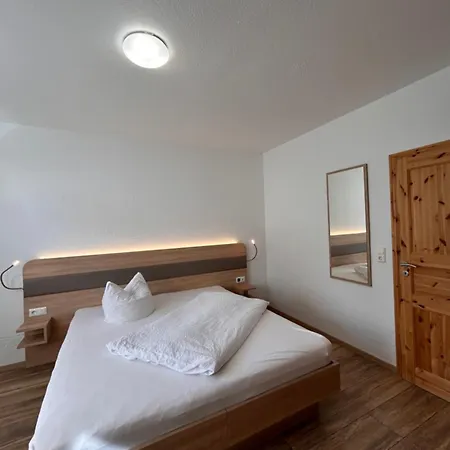 Wiehenkrug 3* リュベッケ